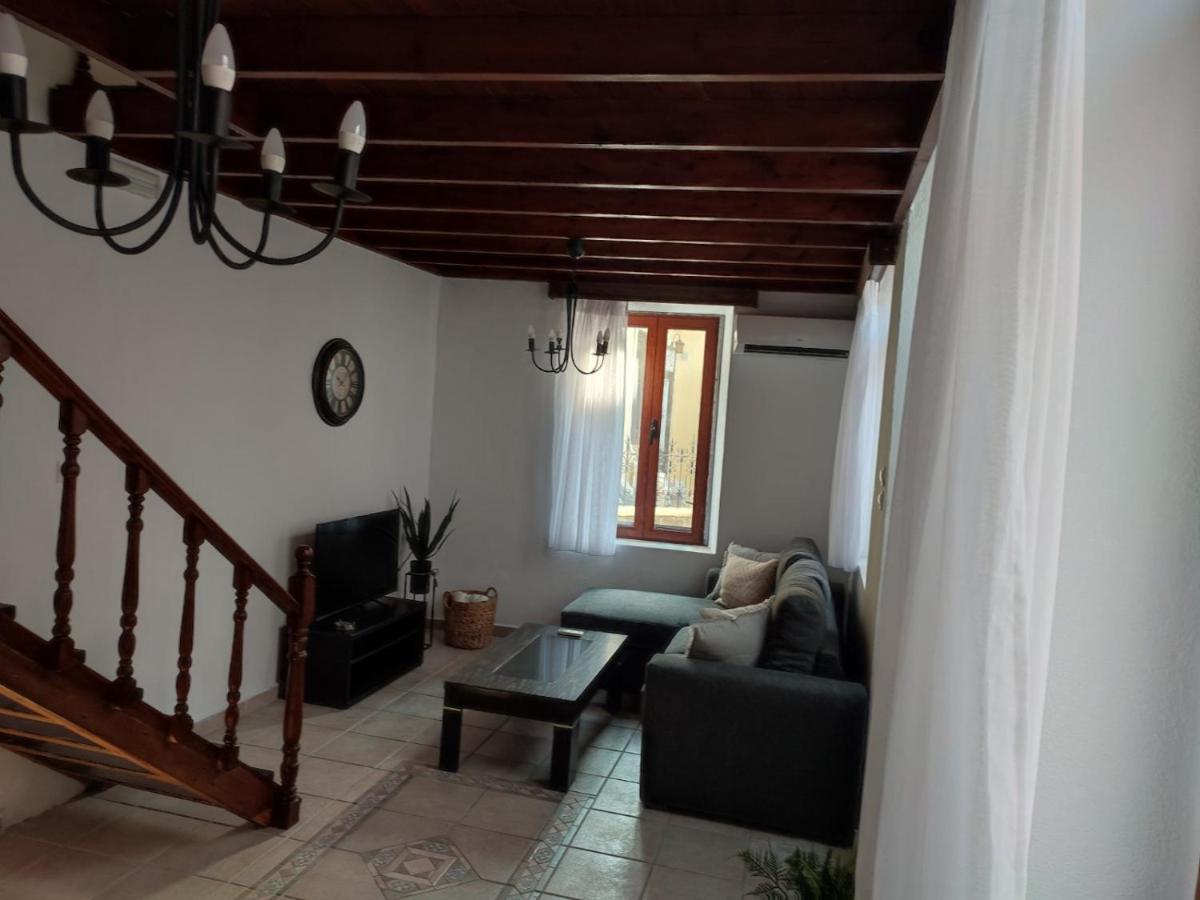 Old Town Maisonette *